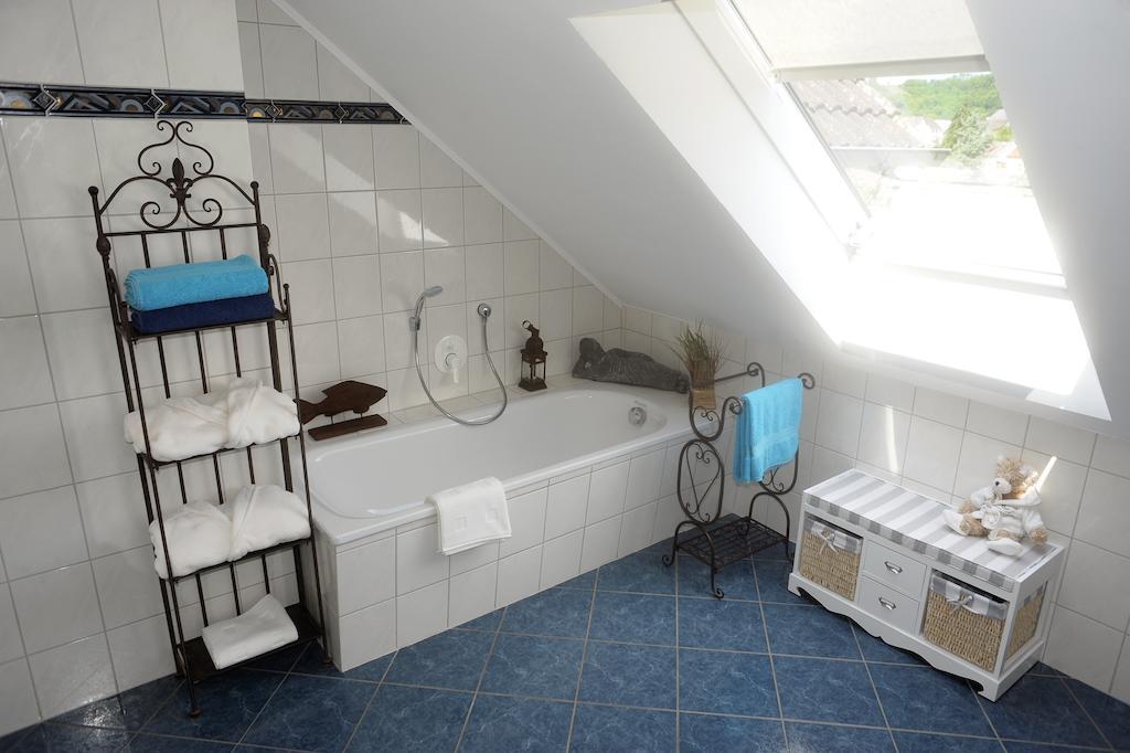 Ferienwohnung Landfein Schalkenmehren Habitación foto