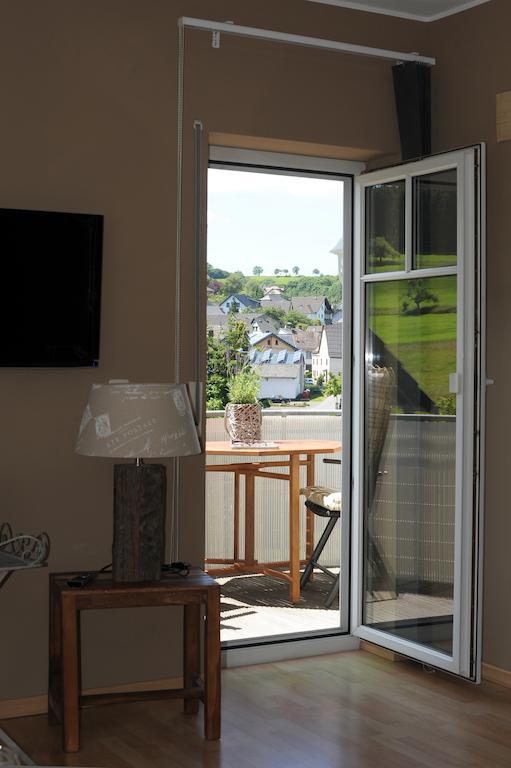 Ferienwohnung Landfein Schalkenmehren Habitación foto